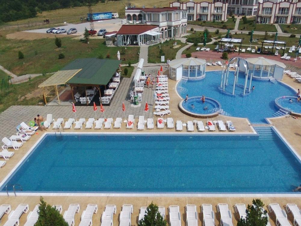 Апартаментен Туристически Комплекс Аква Терми Krasnovo Eksteriør billede